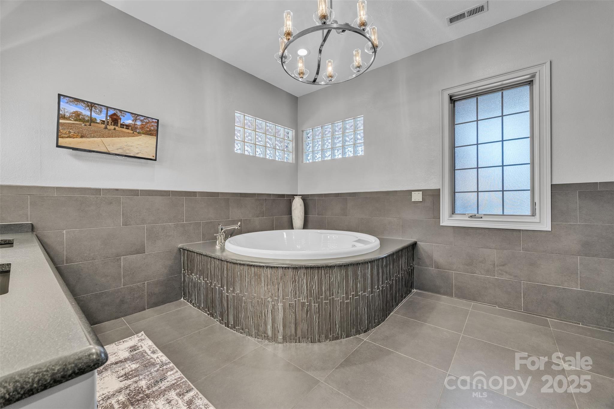 Catawba, North Carolina, 28609, United States, 4 Bedrooms Bedrooms, ,5 BathroomsBathrooms,Residential,Active,1993629