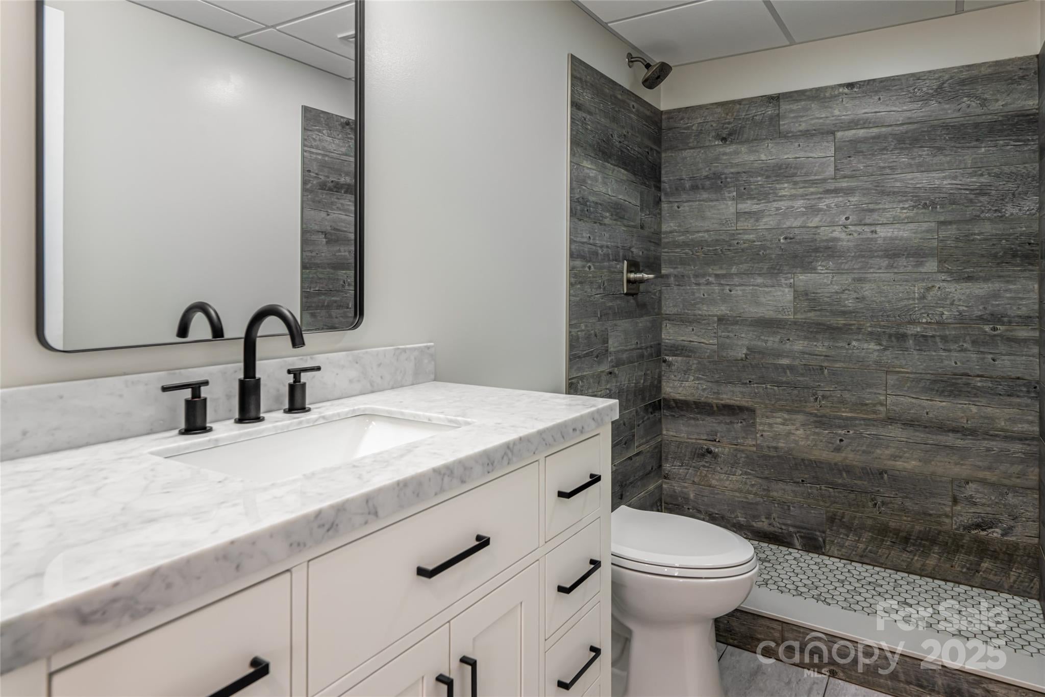 Leicester, North Carolina, 28748, United States, 4 Bedrooms Bedrooms, ,3 BathroomsBathrooms,Residential,Active,1927647