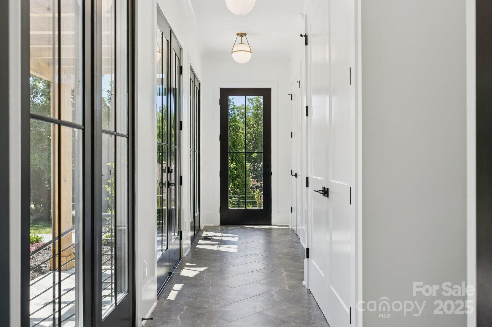 Charlotte, North Carolina, 28278, United States, ,6 BathroomsBathrooms,Residential,Active,1769360