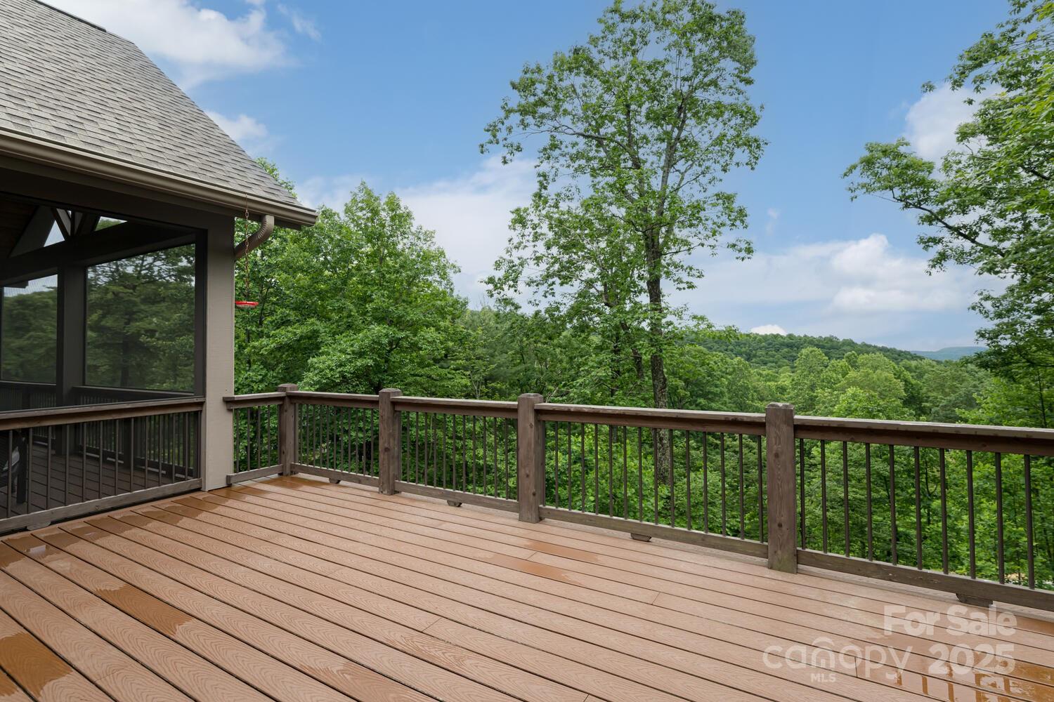 Flat Rock, North Carolina, 28731, United States, ,4 BathroomsBathrooms,Residential,Active,1860239