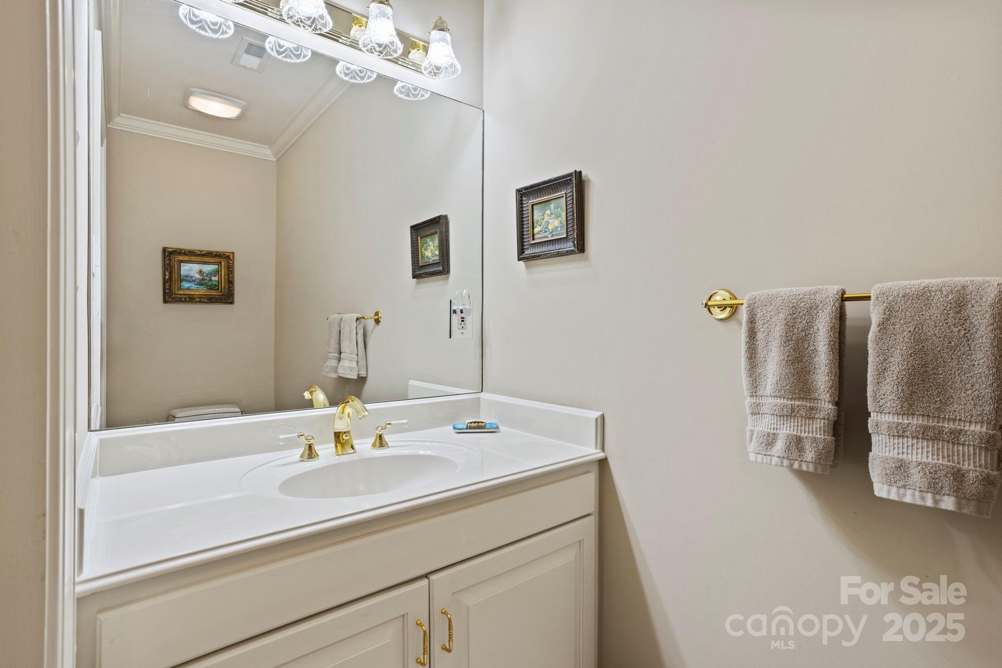 Flat Rock, North Carolina, 28731, United States, 3 Bedrooms Bedrooms, ,7 BathroomsBathrooms,Residential,Active,2007635