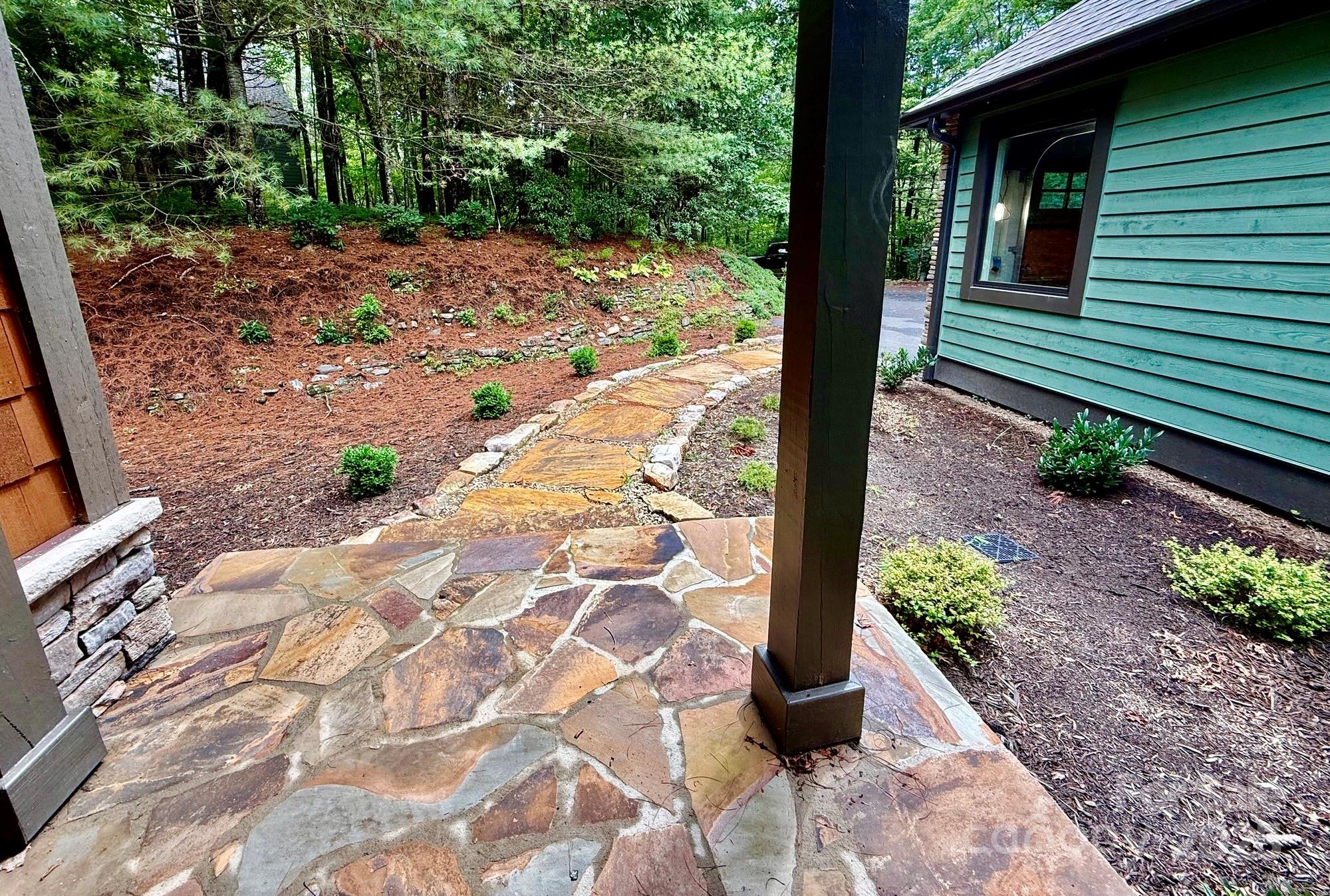 Brevard, North Carolina, 28712, United States, 4 Bedrooms Bedrooms, ,3 BathroomsBathrooms,Residential,Active,1997608