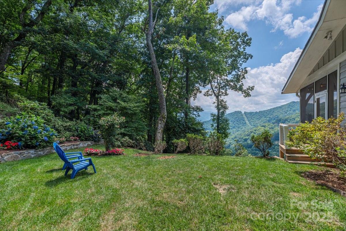 Waynesville, North Carolina, 28785, United States, 3 Bedrooms Bedrooms, ,4 BathroomsBathrooms,Residential,Active,1952318