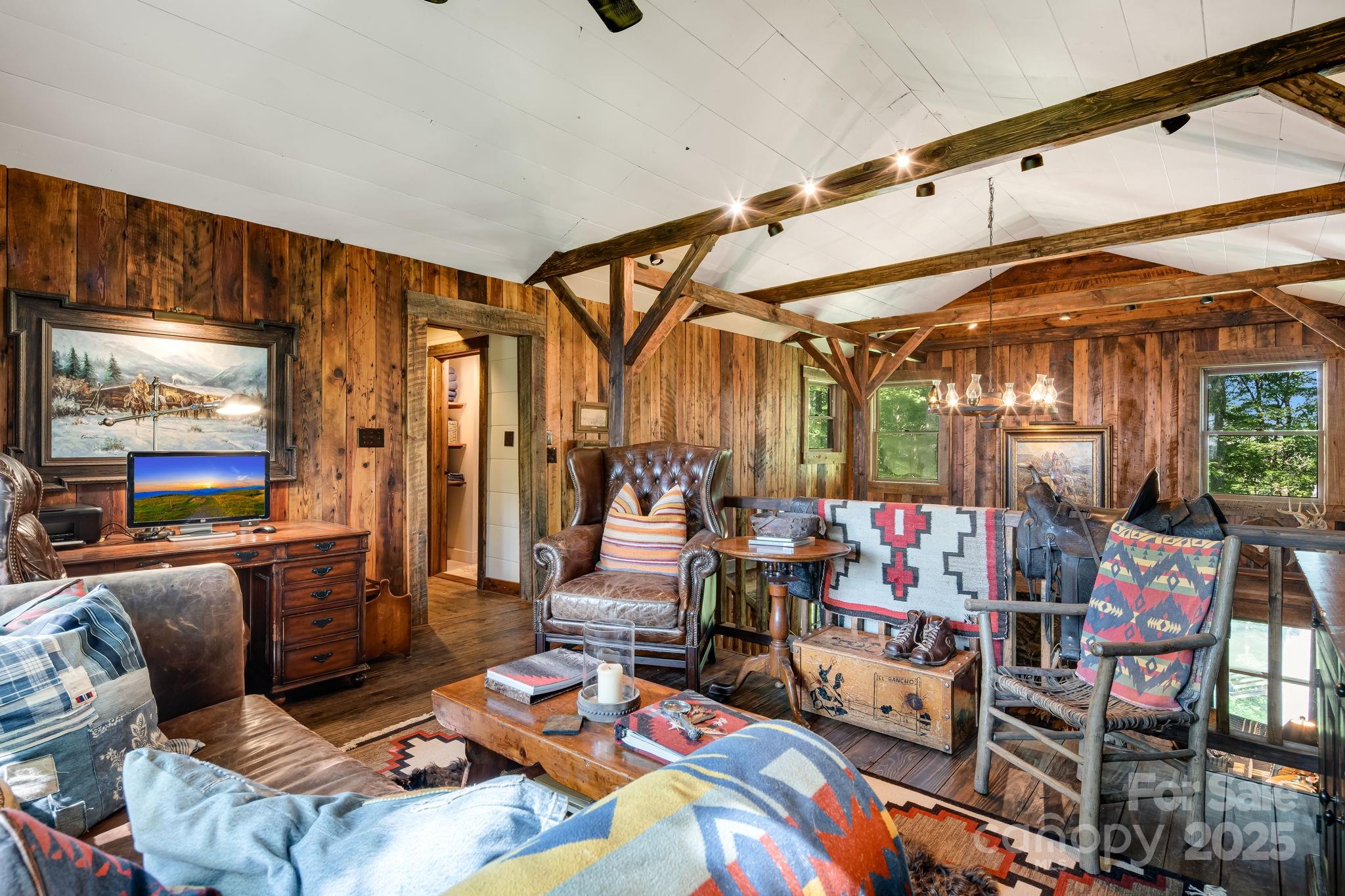 Mars Hill, North Carolina, 28754, United States, 3 Bedrooms Bedrooms, ,3 BathroomsBathrooms,Residential,Active,1900501