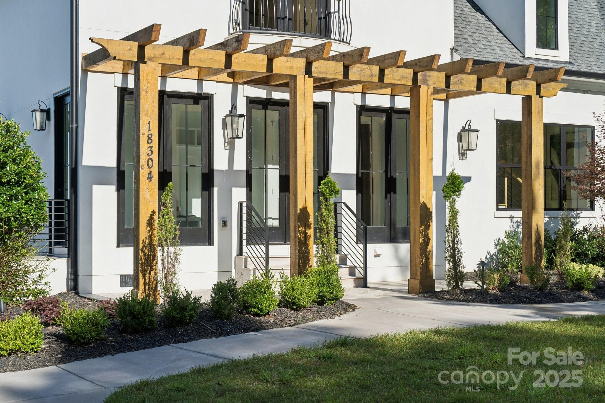 Charlotte, North Carolina, 28278, United States, ,6 BathroomsBathrooms,Residential,Active,1769360