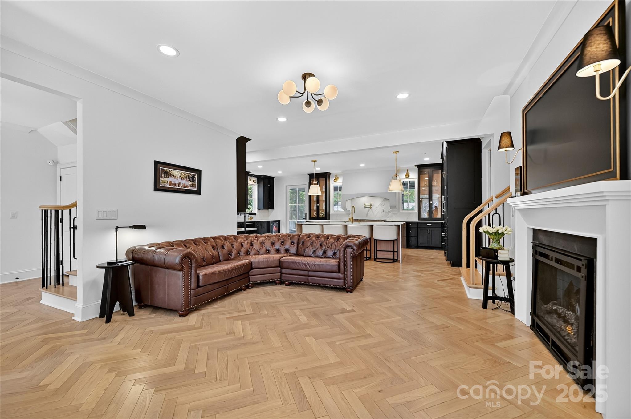 Charlotte, North Carolina, 28277, United States, 6 Bedrooms Bedrooms, ,5 BathroomsBathrooms,Residential,Active,1992626