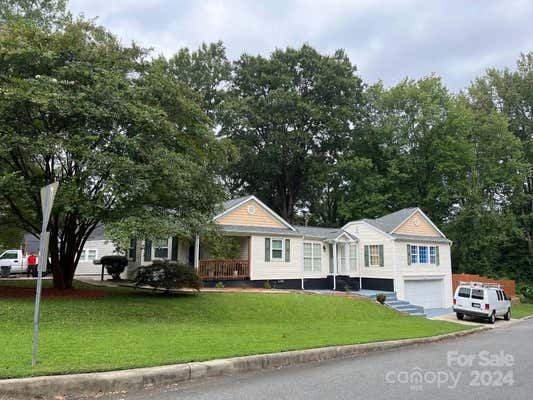 3329 DRAPER AVE, CHARLOTTE, NC 28205 - Image 1