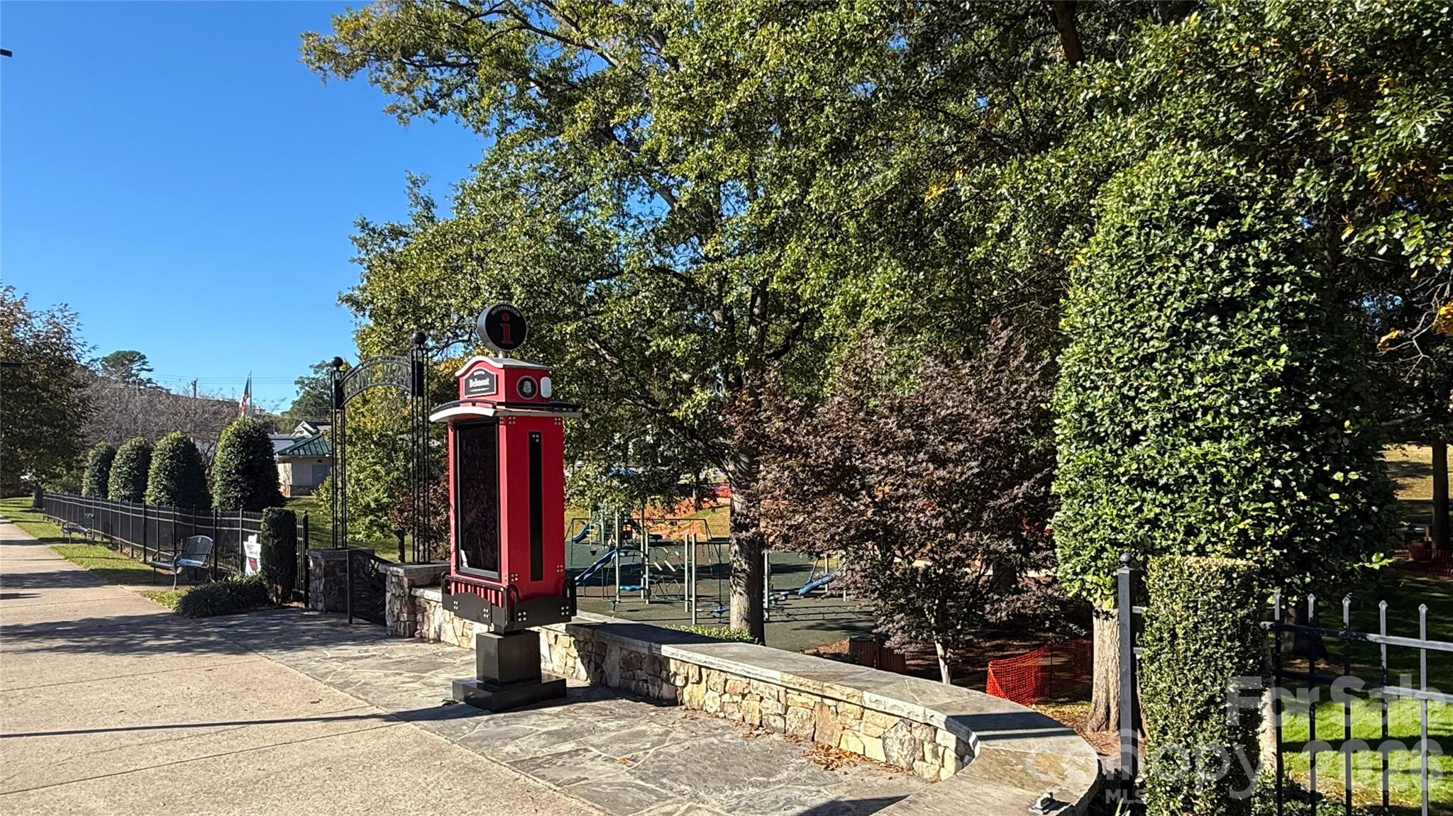 Belmont, North Carolina, 28012, United States, 5 Bedrooms Bedrooms, ,4 BathroomsBathrooms,Residential,Active,2011846