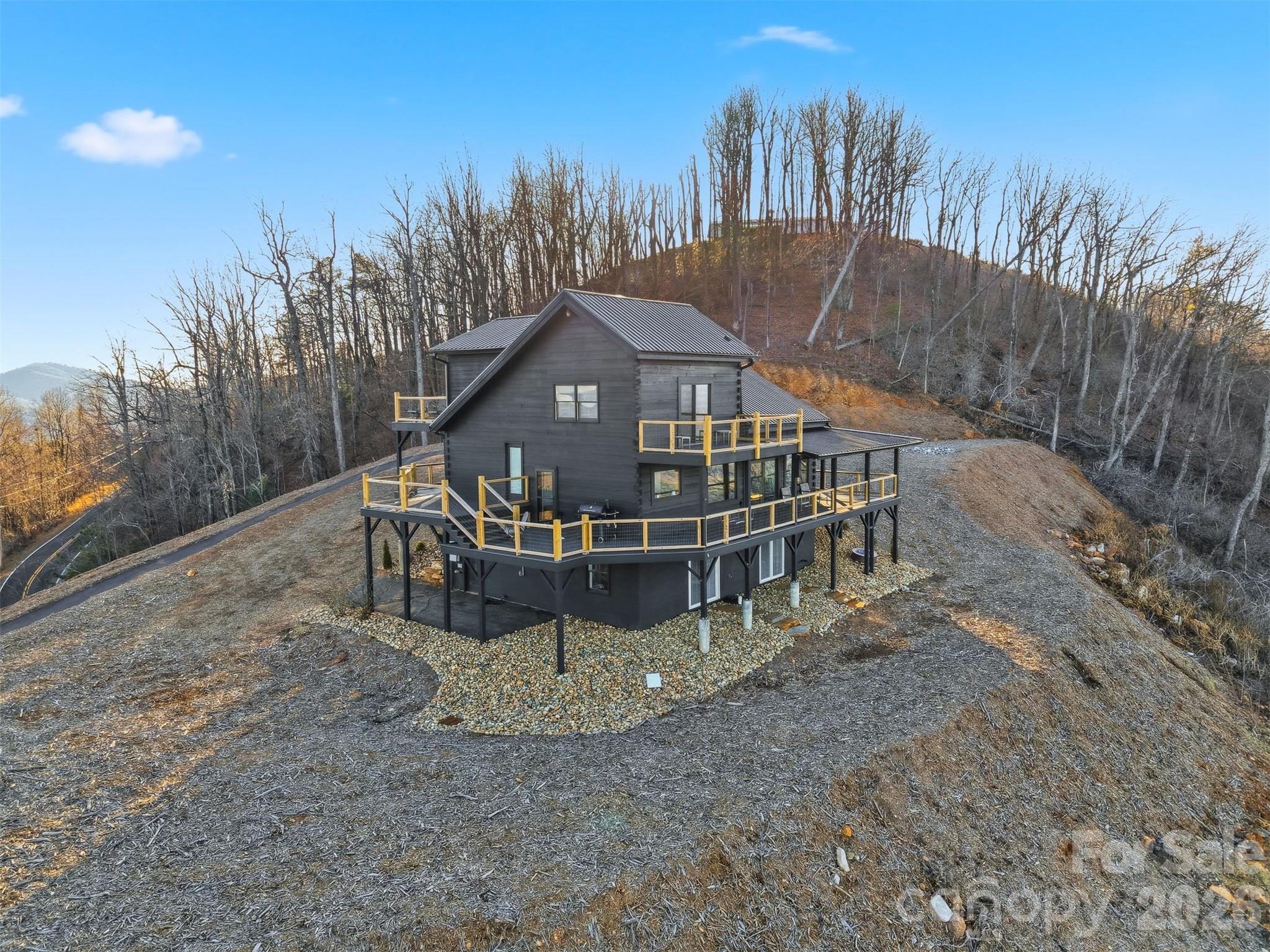 Morganton, North Carolina, 28655, United States, 3 Bedrooms Bedrooms, ,3 BathroomsBathrooms,Residential,Active,2009823