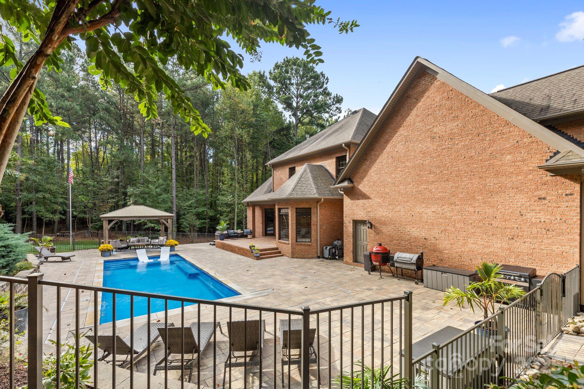 Mooresville, North Carolina, 28117, United States, 4 Bedrooms Bedrooms, ,4 BathroomsBathrooms,Residential,Active,1953647