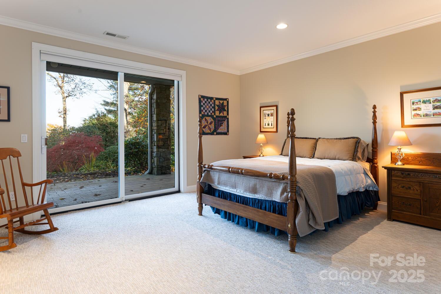 Flat Rock, North Carolina, 28731, United States, 3 Bedrooms Bedrooms, ,4 BathroomsBathrooms,Residential,Active,1990039