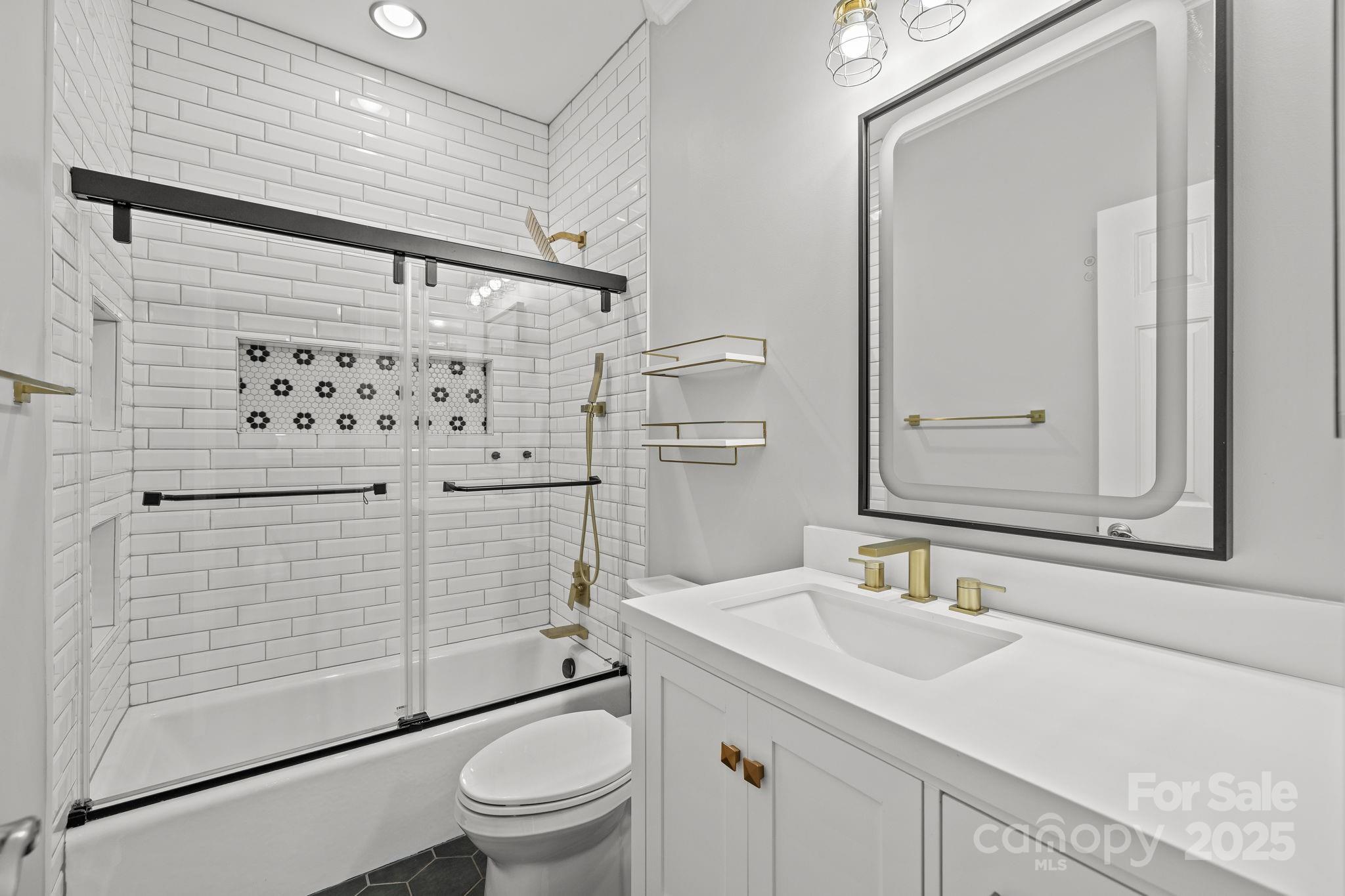 Waxhaw, North Carolina, 28173, United States, 4 Bedrooms Bedrooms, ,5 BathroomsBathrooms,Residential,Active,1986889