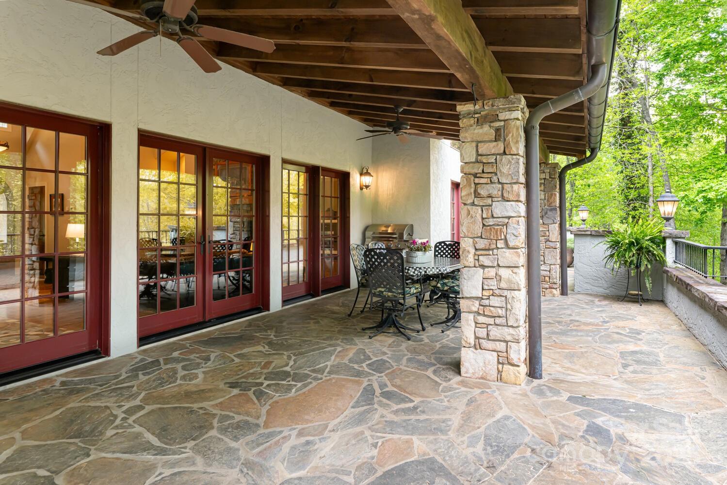 Arden, North Carolina, 28704, United States, 3 Bedrooms Bedrooms, ,3 BathroomsBathrooms,Residential,Active,1953399