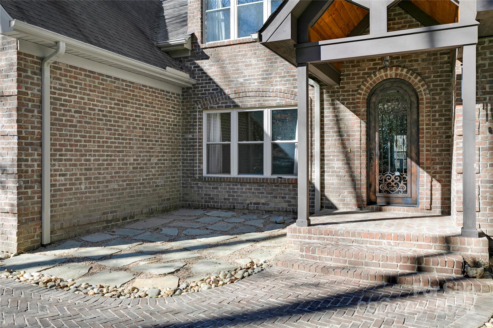 Brevard, North Carolina, 28712, United States, 4 Bedrooms Bedrooms, ,4 BathroomsBathrooms,Residential,Active,2006978