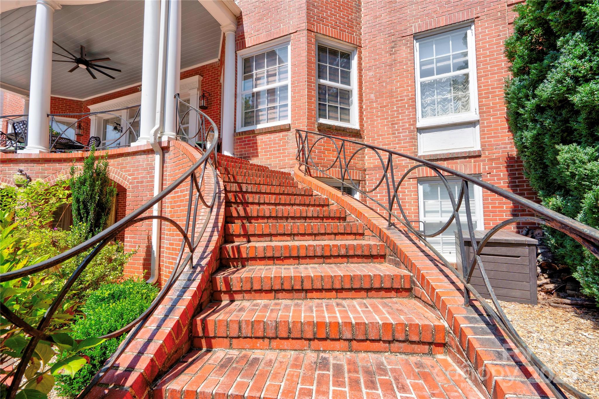Kings Mountain, North Carolina, 28086, United States, 5 Bedrooms Bedrooms, ,6 BathroomsBathrooms,Residential,Active,1888967