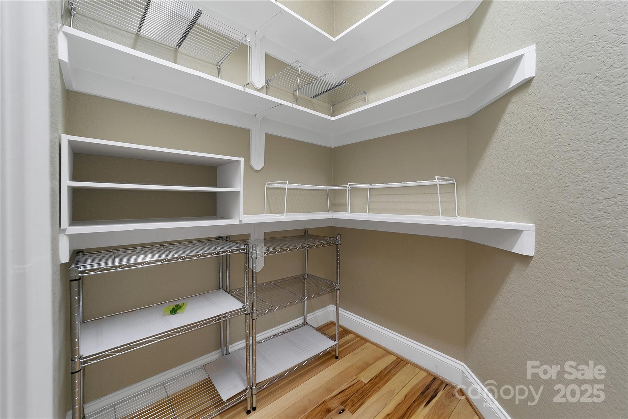 Brevard, North Carolina, 28712, United States, 4 Bedrooms Bedrooms, ,4 BathroomsBathrooms,Residential,Active,2006978