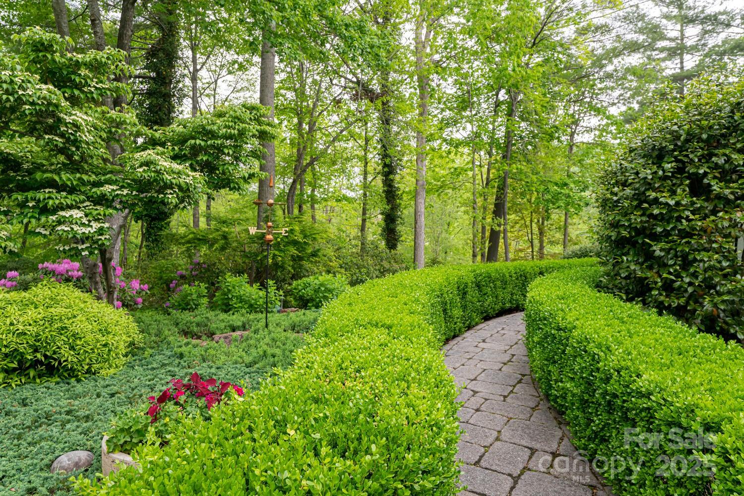 Arden, North Carolina, 28704, United States, 3 Bedrooms Bedrooms, ,3 BathroomsBathrooms,Residential,Active,1953399