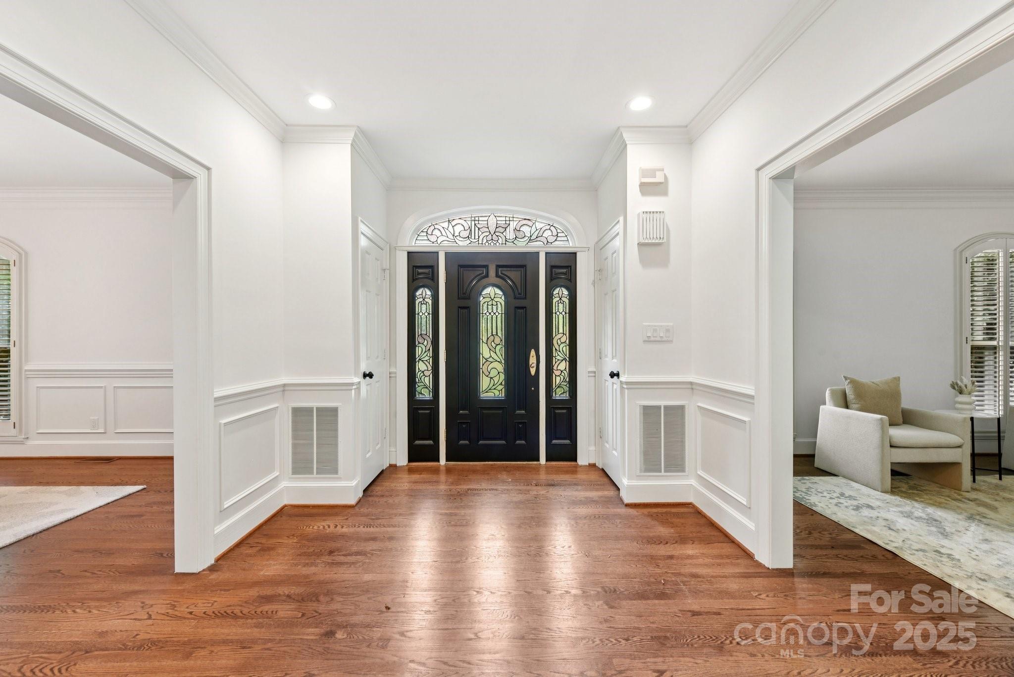 Charlotte, North Carolina, 28210, United States, 4 Bedrooms Bedrooms, ,5 BathroomsBathrooms,Residential,Active,1920239