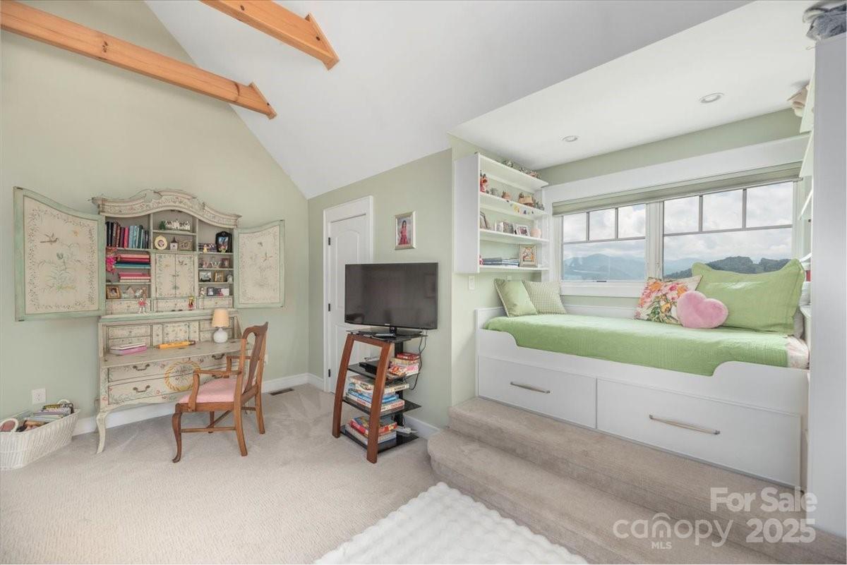 Waynesville, North Carolina, 28785, United States, 3 Bedrooms Bedrooms, ,4 BathroomsBathrooms,Residential,Active,1952318