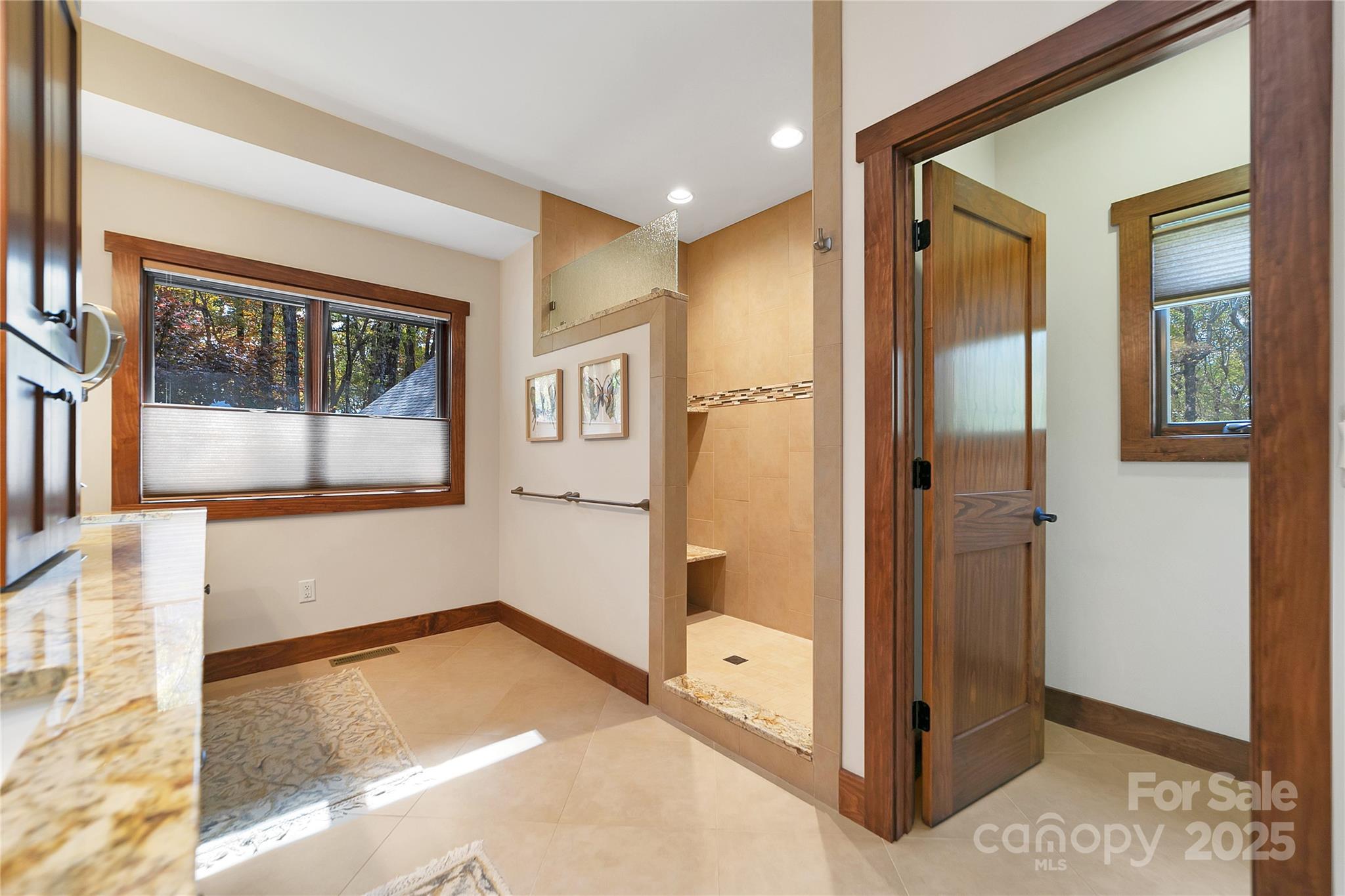 Rosman, North Carolina, 28772, United States, 5 Bedrooms Bedrooms, ,5 BathroomsBathrooms,Residential,Active,1969638