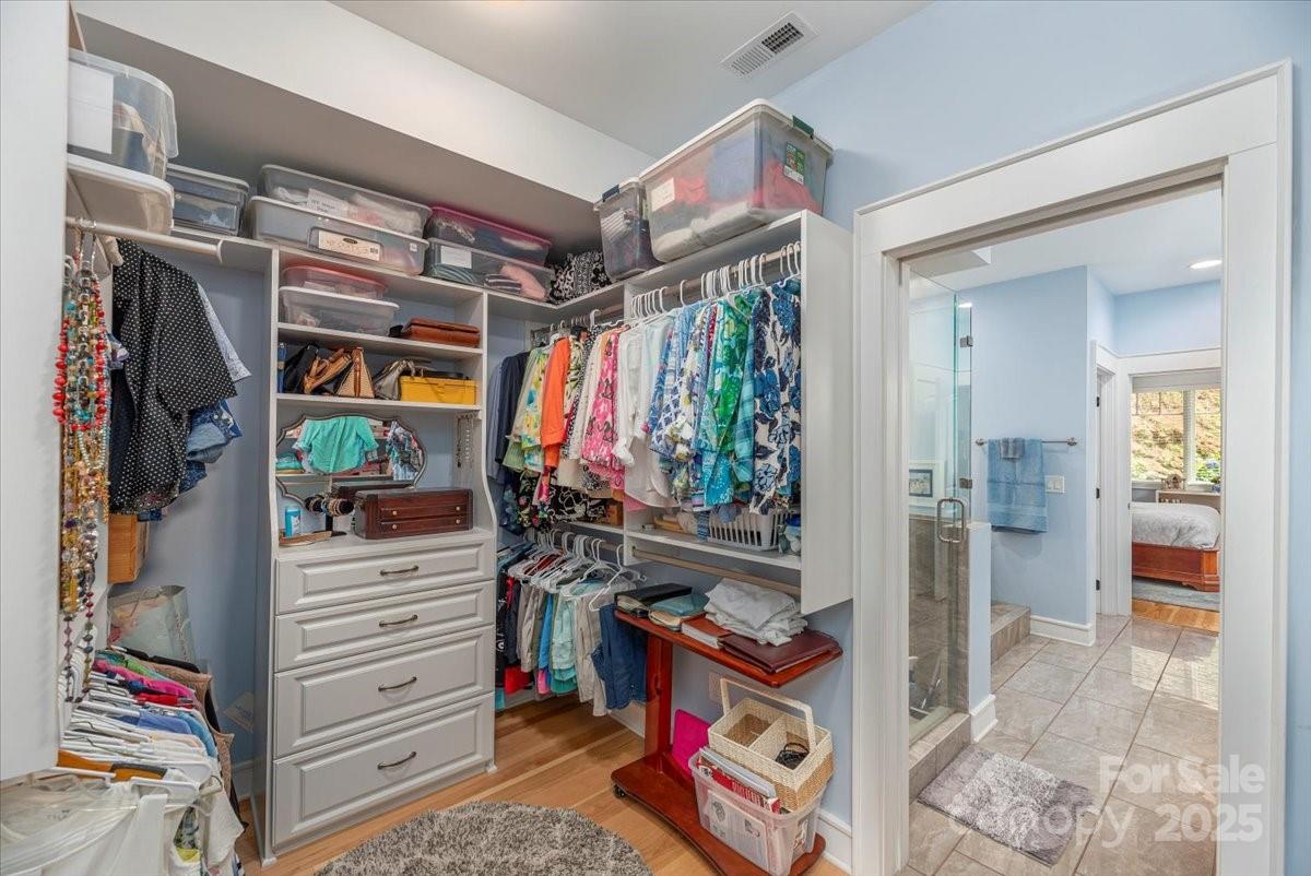 Waynesville, North Carolina, 28785, United States, 3 Bedrooms Bedrooms, ,4 BathroomsBathrooms,Residential,Active,1952318