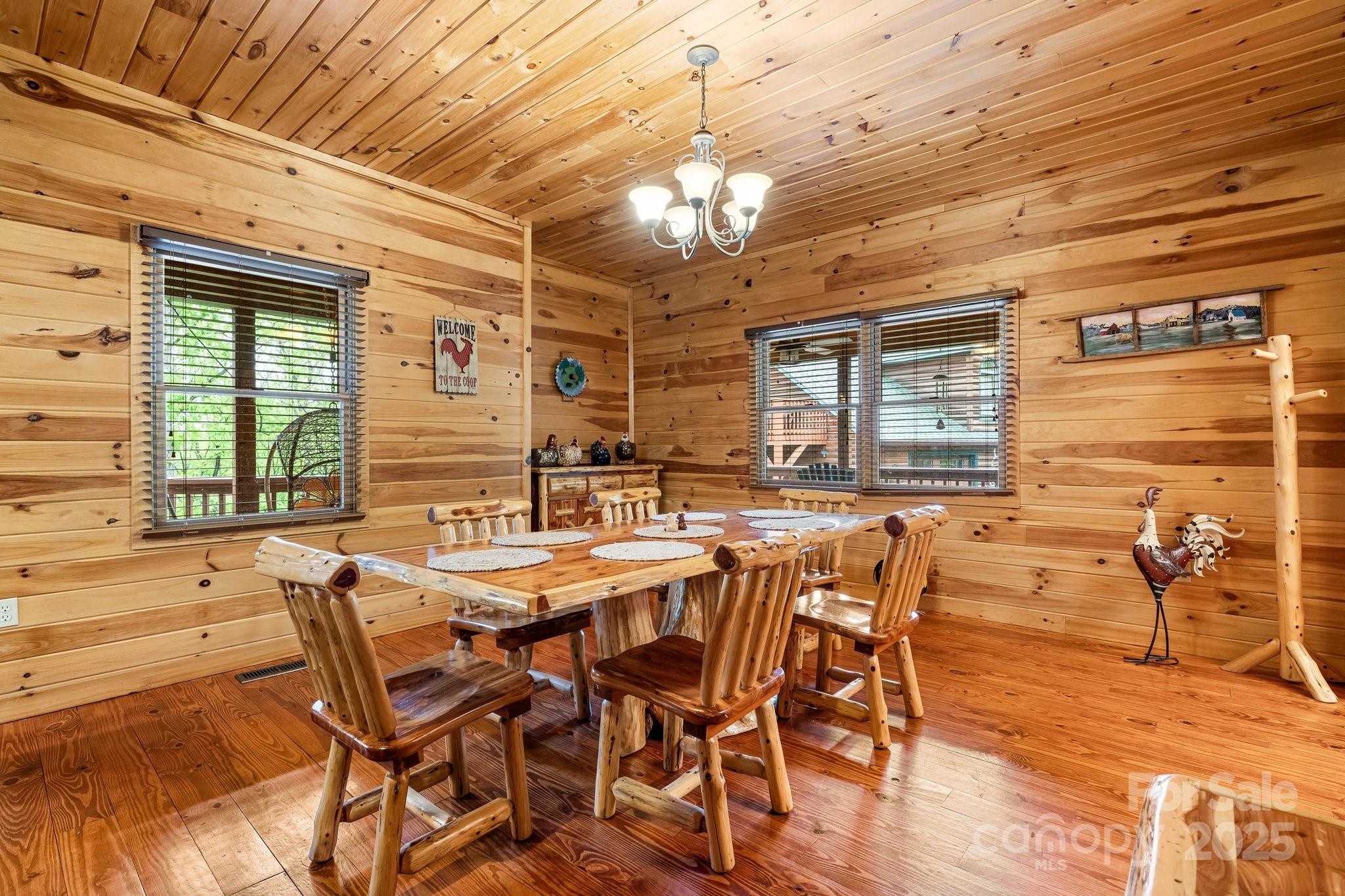 Marion, North Carolina, 28752, United States, 7 Bedrooms Bedrooms, ,5 BathroomsBathrooms,Residential,Active,1953022