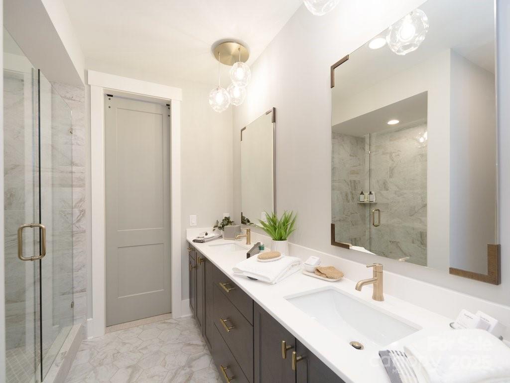 Huntersville, North Carolina, 28078, United States, 4 Bedrooms Bedrooms, ,4 BathroomsBathrooms,Residential,Active,1905080
