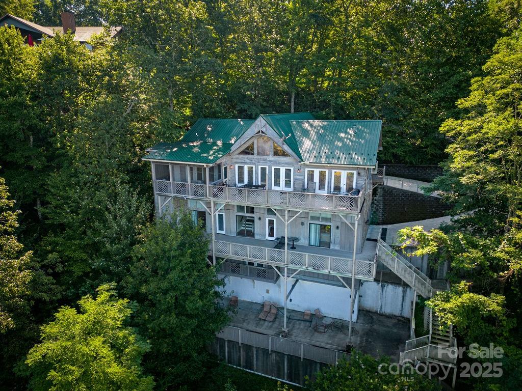 Brevard, North Carolina, 28712, United States, 4 Bedrooms Bedrooms, ,5 BathroomsBathrooms,Residential,Active,1997889