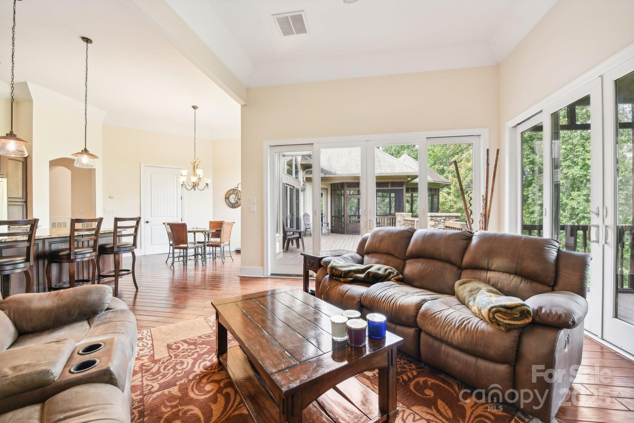 Denton, North Carolina, 27239, United States, 4 Bedrooms Bedrooms, ,7 BathroomsBathrooms,Residential,Active,1749263