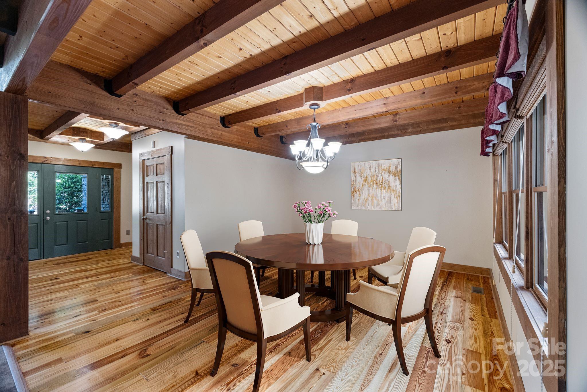 Lenoir, North Carolina, 28645, United States, ,5 BathroomsBathrooms,Residential,Active,1843925