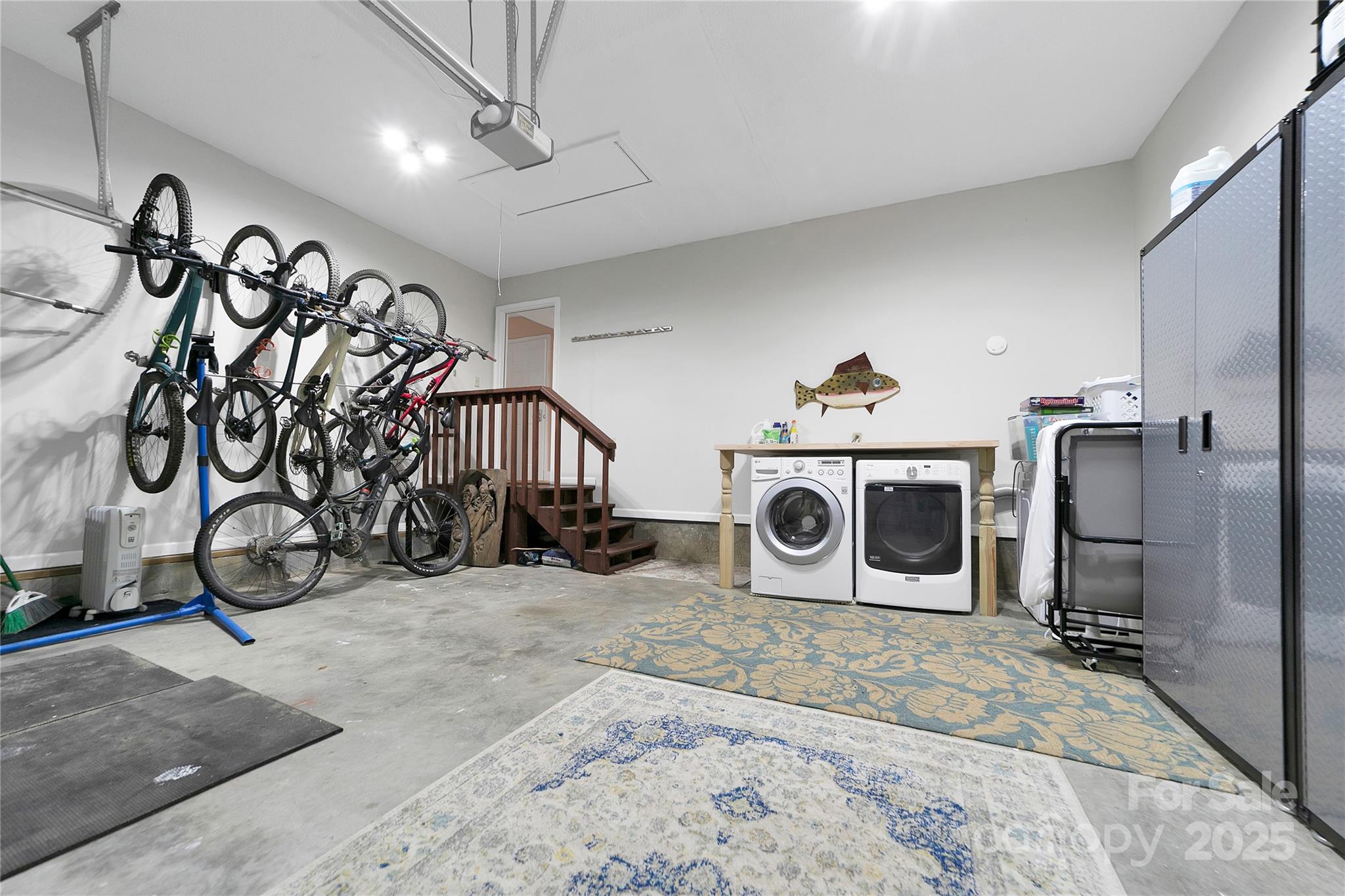 Brevard, North Carolina, 28712, United States, 4 Bedrooms Bedrooms, ,5 BathroomsBathrooms,Residential,Active,1953267