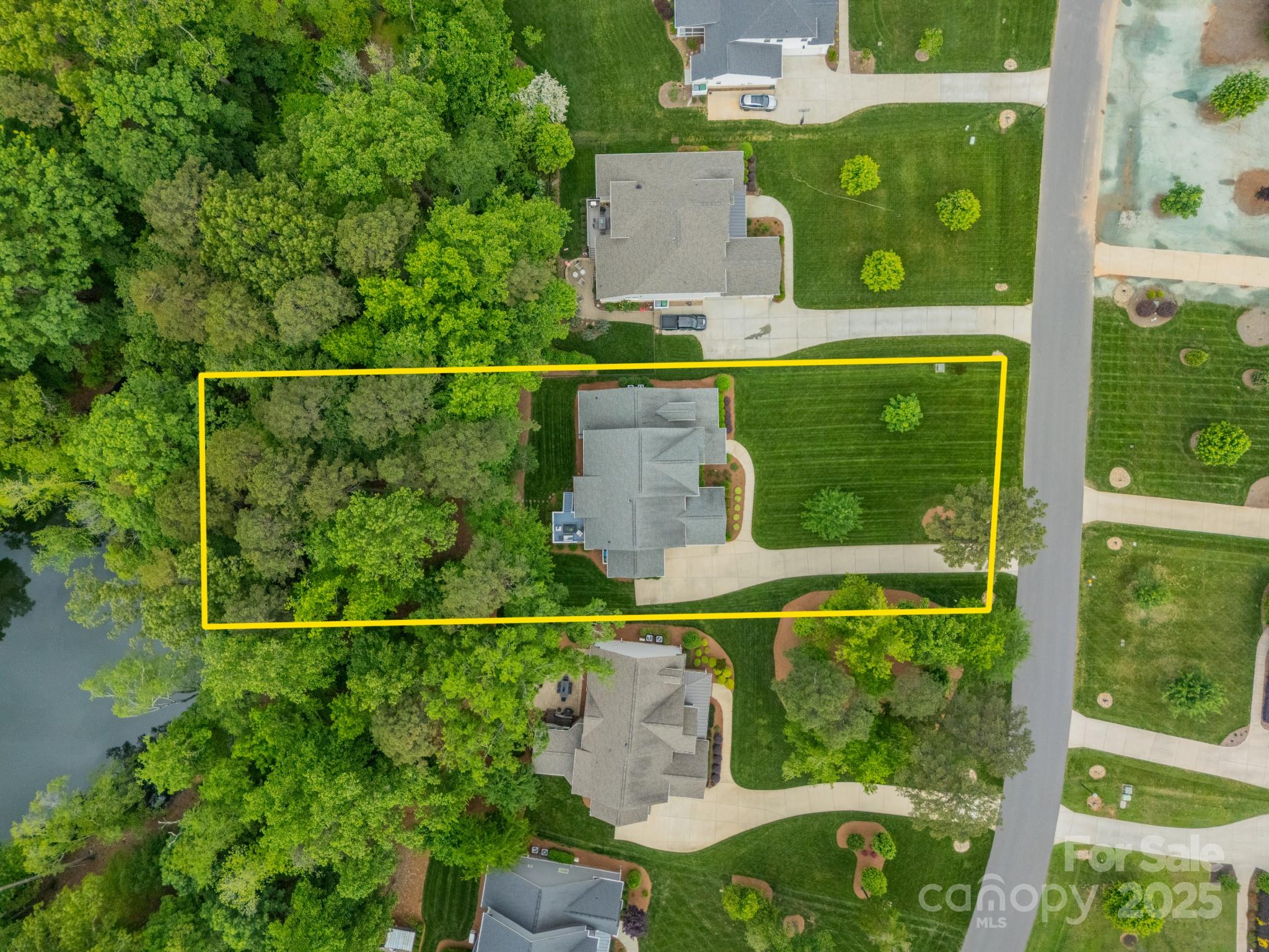 Belmont, North Carolina, 28012, United States, ,5 BathroomsBathrooms,Residential,Active,1790205