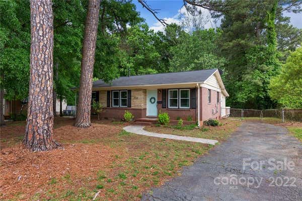 3908 LITCHFIELD RD, CHARLOTTE, NC 28211, photo 2 of 47