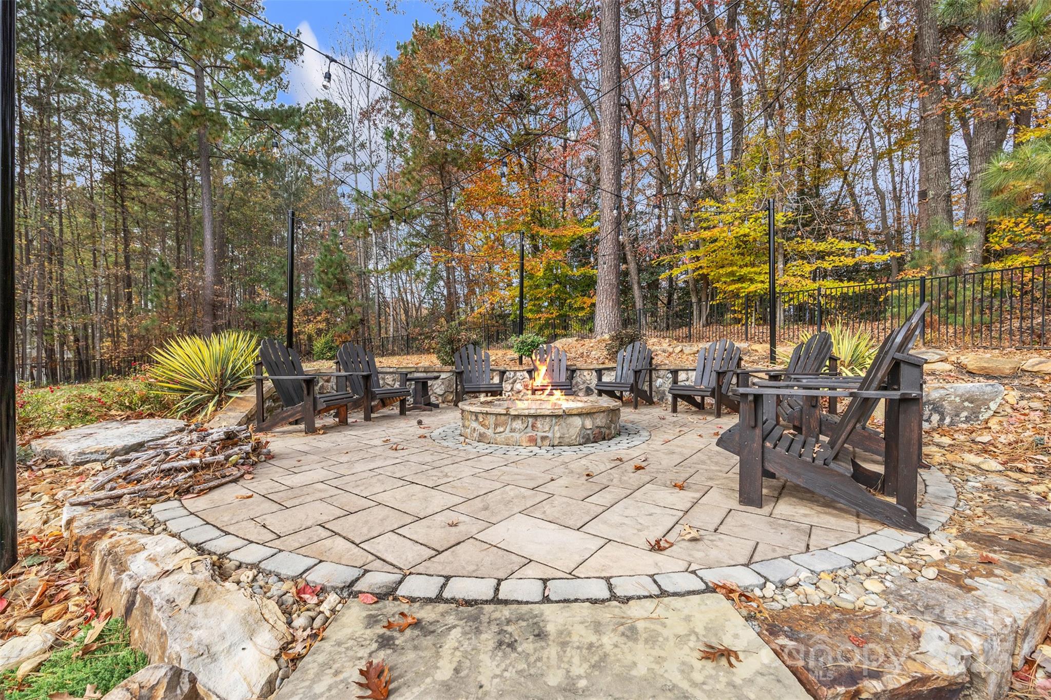 Catawba, North Carolina, 28609, United States, 4 Bedrooms Bedrooms, ,5 BathroomsBathrooms,Residential,Active,1993629