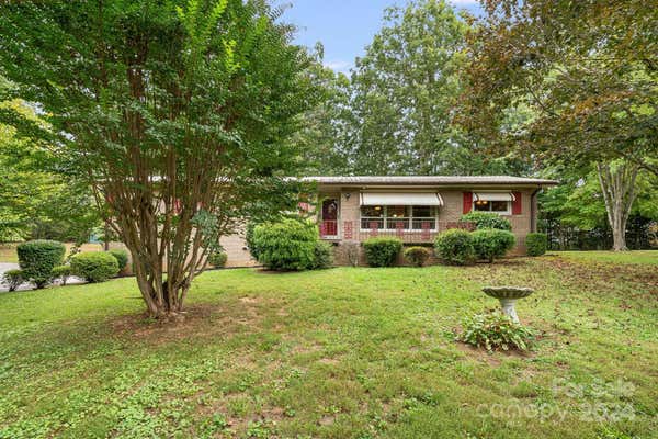 204 REED DR, FLAT ROCK, NC 28731 - Image 1