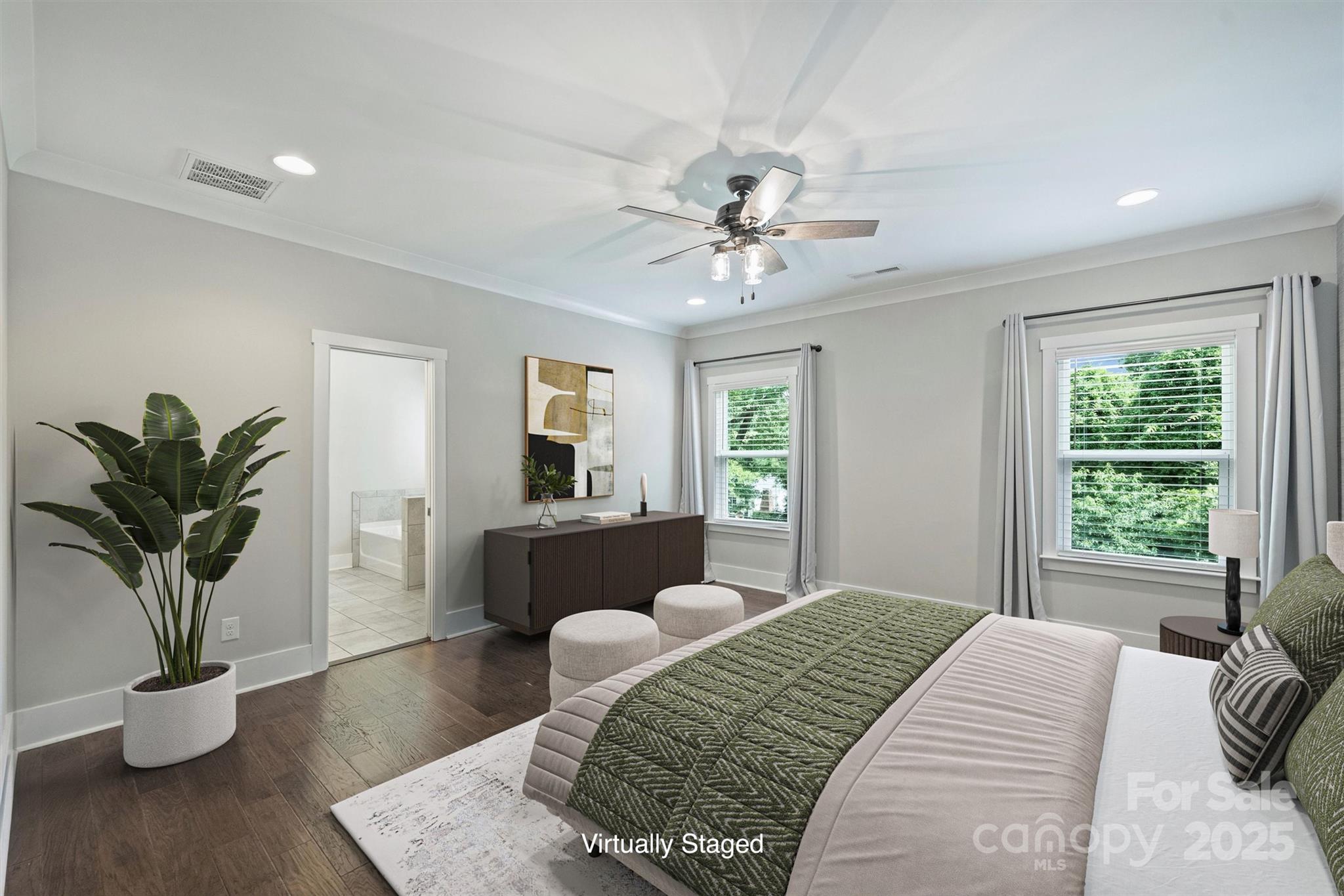 Charlotte, North Carolina, 28205, United States, 4 Bedrooms Bedrooms, ,4 BathroomsBathrooms,Residential,Active,1934773