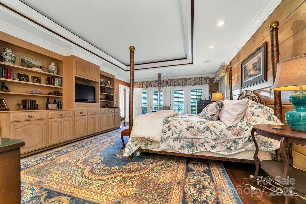 Brevard, North Carolina, 28712, United States, 4 Bedrooms Bedrooms, ,5 BathroomsBathrooms,Residential,Active,1997889