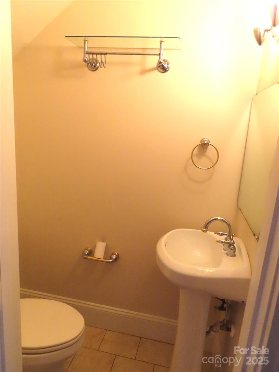York, South Carolina, 29745, United States, ,5 BathroomsBathrooms,Residential,Active,1798121