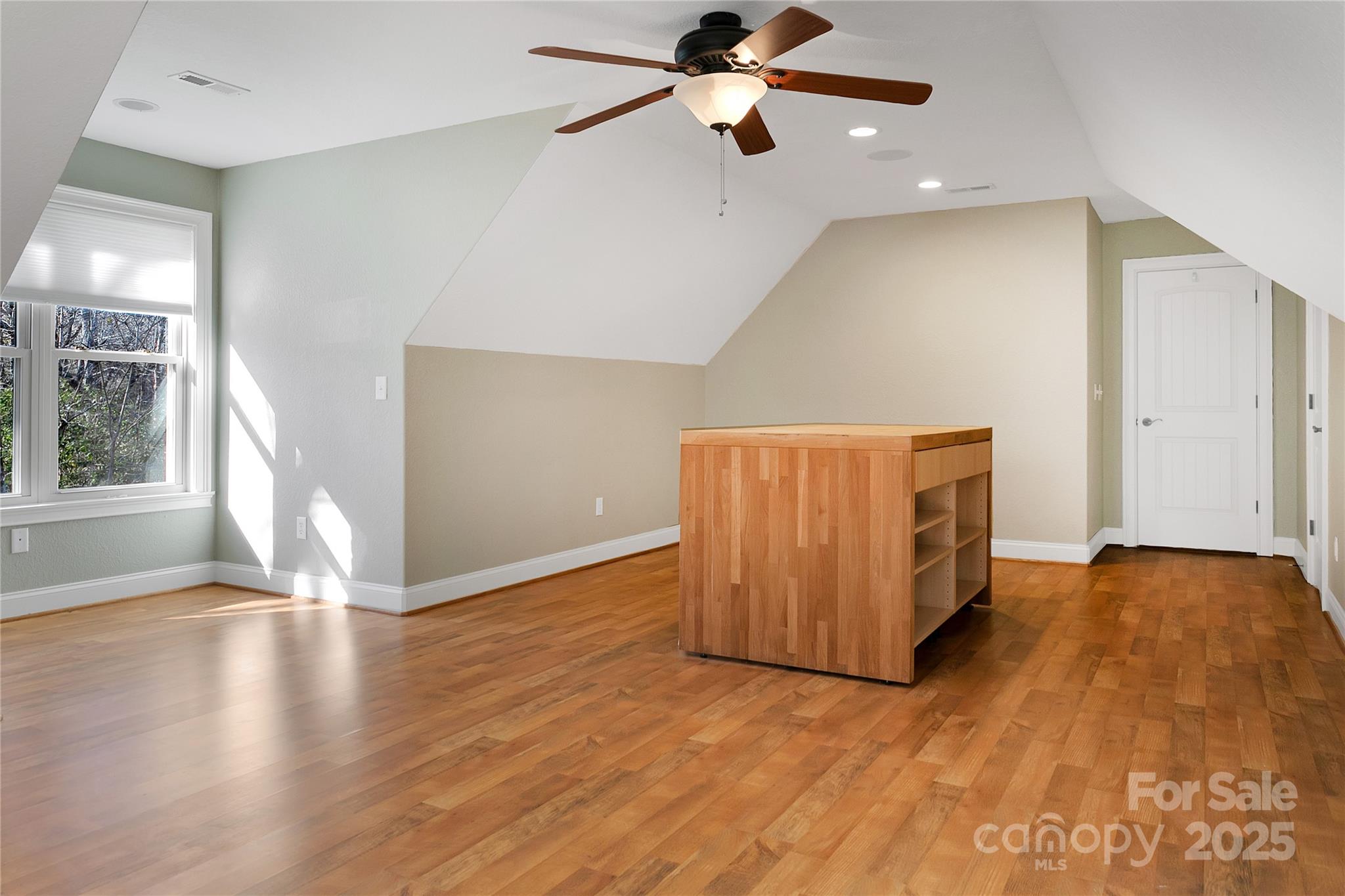 Brevard, North Carolina, 28712, United States, 4 Bedrooms Bedrooms, ,4 BathroomsBathrooms,Residential,Active,2006978