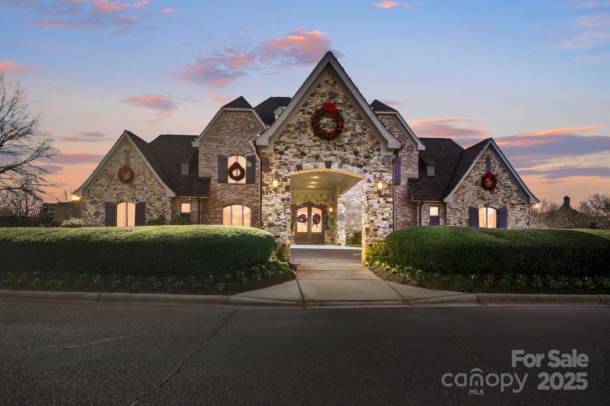 Waxhaw, North Carolina, 28173, United States, 5 Bedrooms Bedrooms, ,4 BathroomsBathrooms,Residential,Active,2007279
