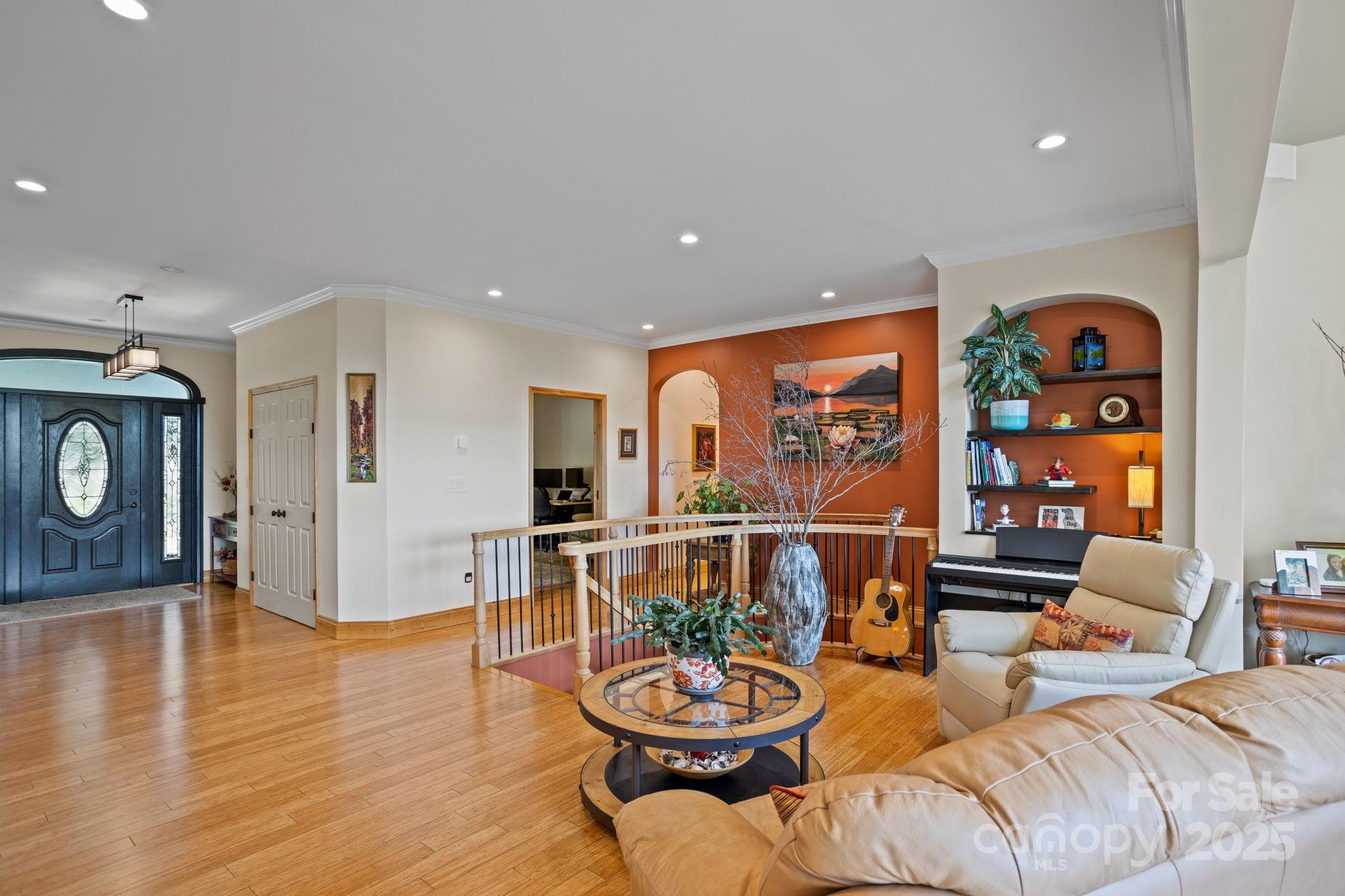 Flat Rock, North Carolina, 28731, United States, 3 Bedrooms Bedrooms, ,4 BathroomsBathrooms,Residential,Active,1936630