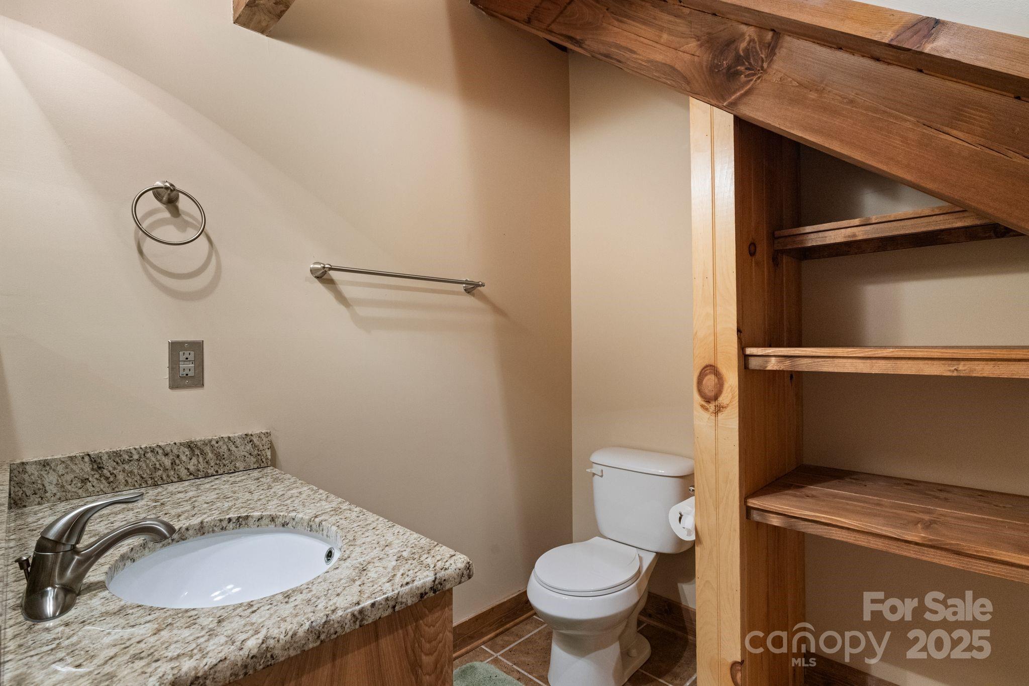 Lenoir, North Carolina, 28645, United States, ,5 BathroomsBathrooms,Residential,Active,1843925