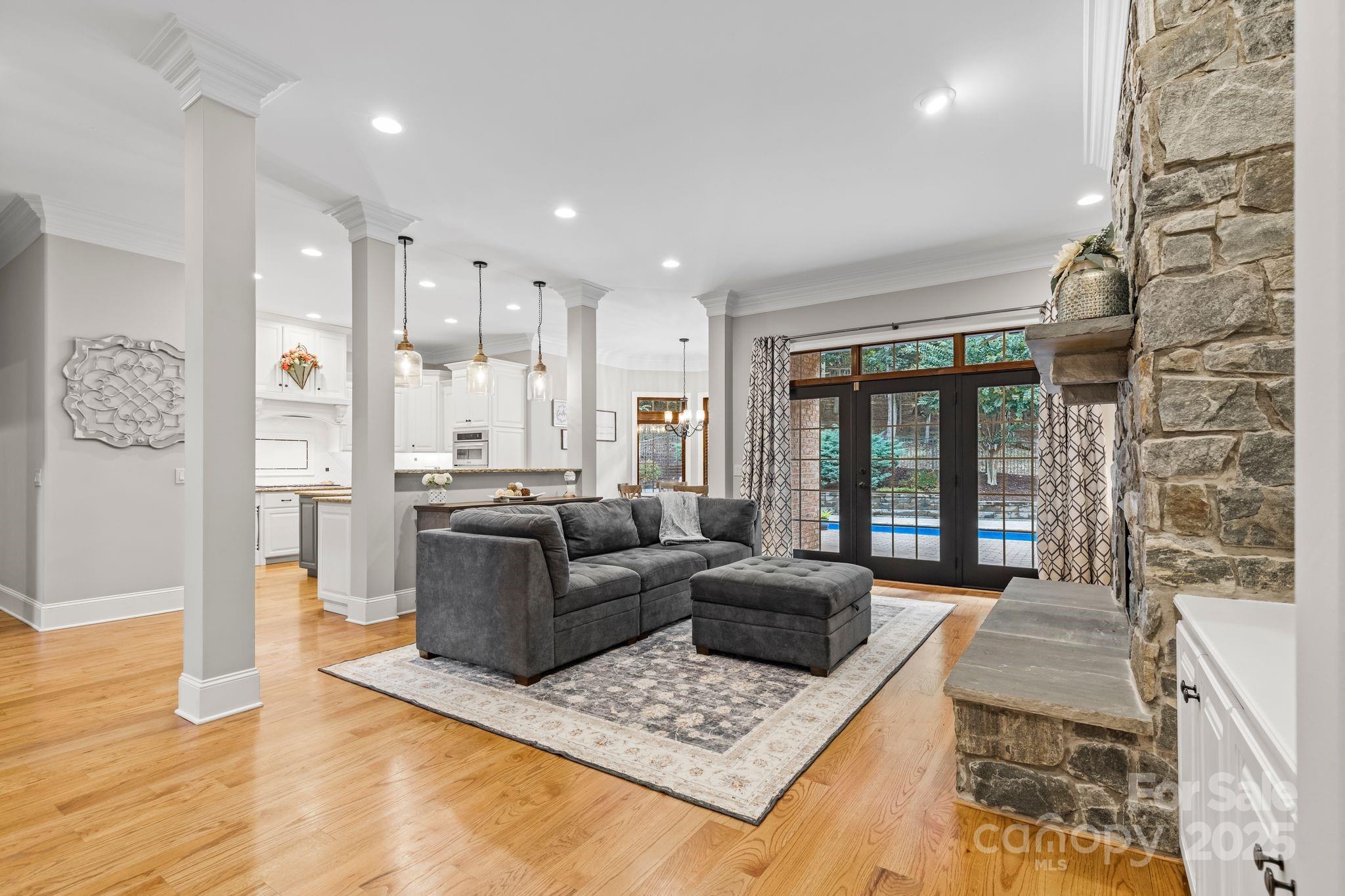 Mooresville, North Carolina, 28117, United States, 4 Bedrooms Bedrooms, ,4 BathroomsBathrooms,Residential,Active,1953647