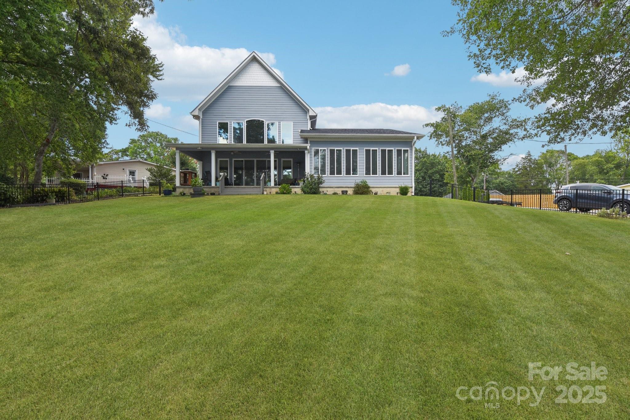 Clover, South Carolina, 29710, United States, 3 Bedrooms Bedrooms, ,3 BathroomsBathrooms,Residential,Active,1905066