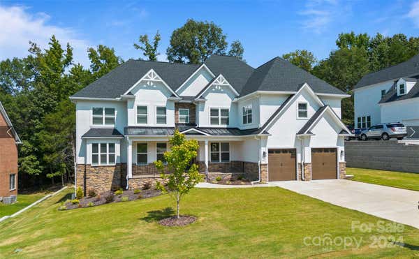 15818 SPARROWRIDGE CT, CHARLOTTE, NC 28278 - Image 1