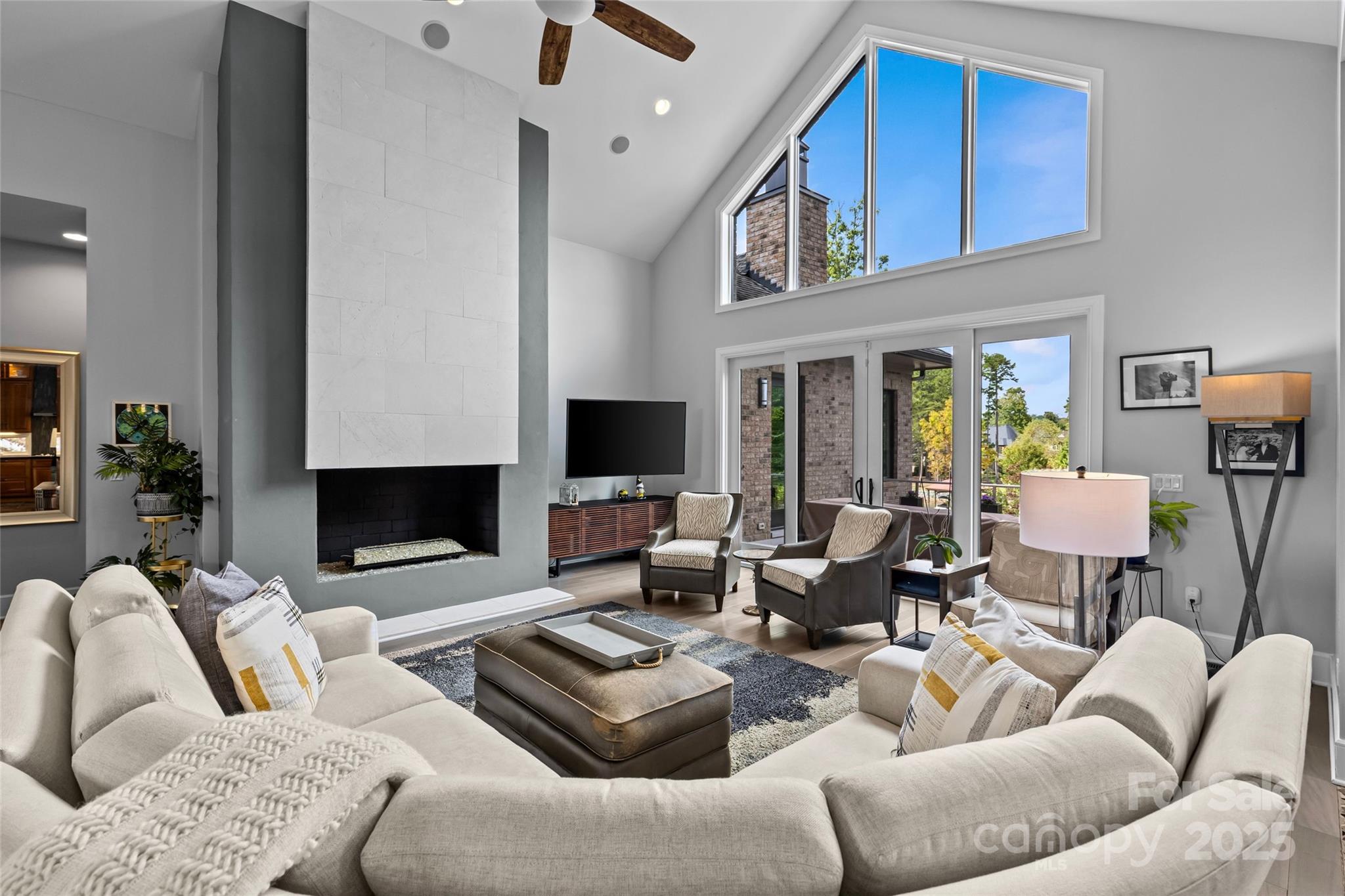 Belmont, North Carolina, 28012, United States, 5 Bedrooms Bedrooms, ,5 BathroomsBathrooms,Residential,Active,1953385