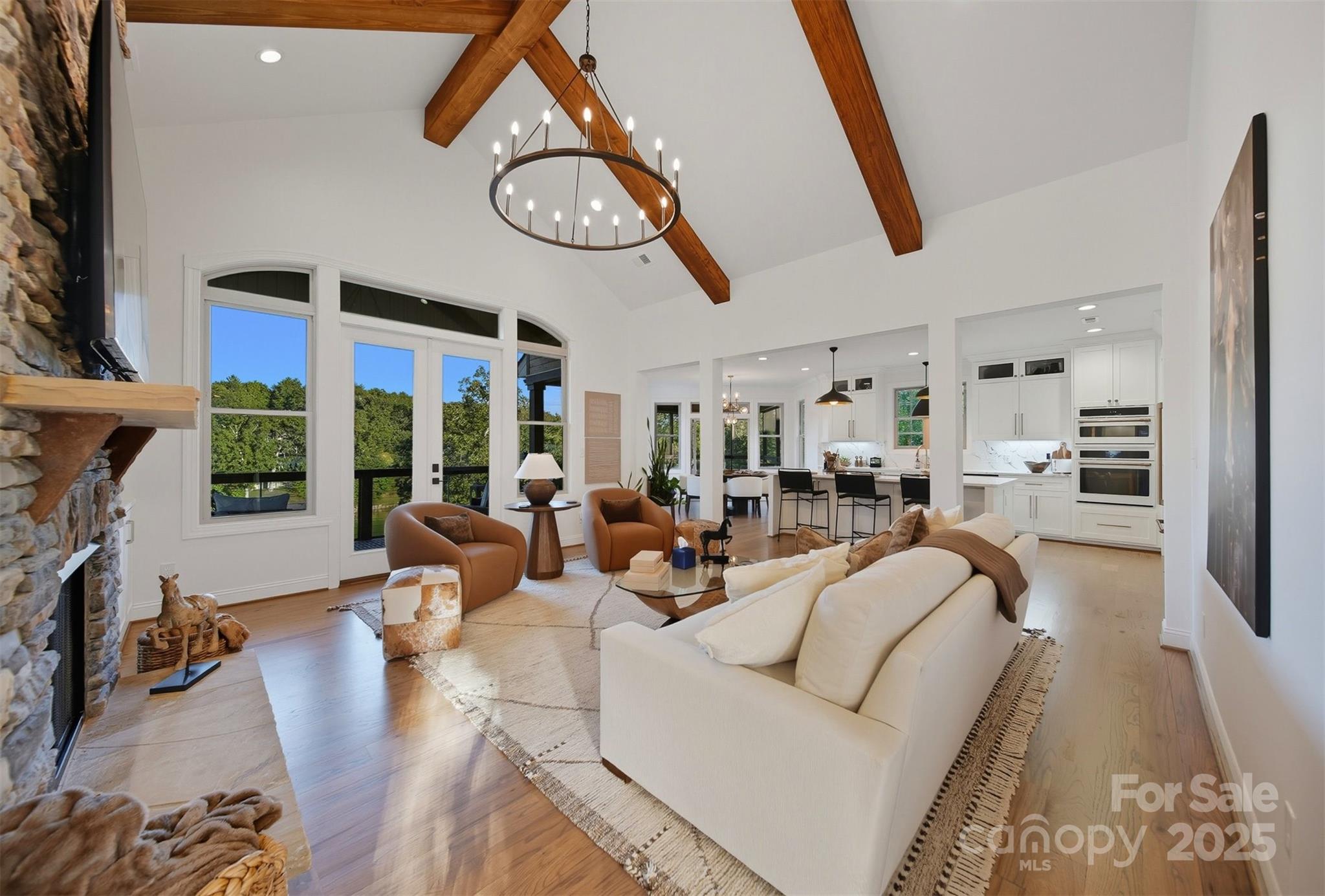 Hickory, North Carolina, 28601, United States, 3 Bedrooms Bedrooms, ,4 BathroomsBathrooms,Residential,Active,1942390