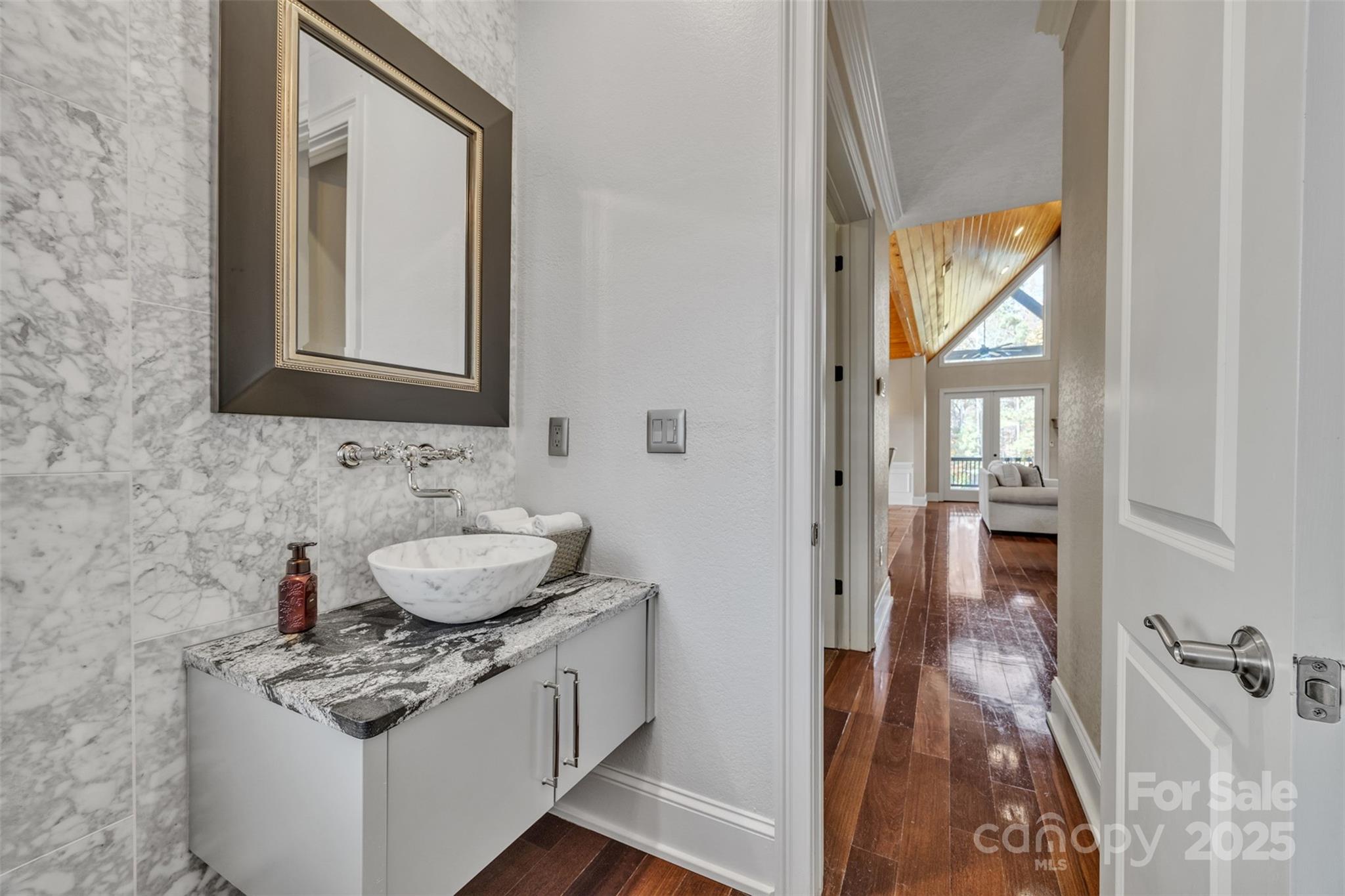 Catawba, North Carolina, 28609, United States, 4 Bedrooms Bedrooms, ,5 BathroomsBathrooms,Residential,Active,1993629