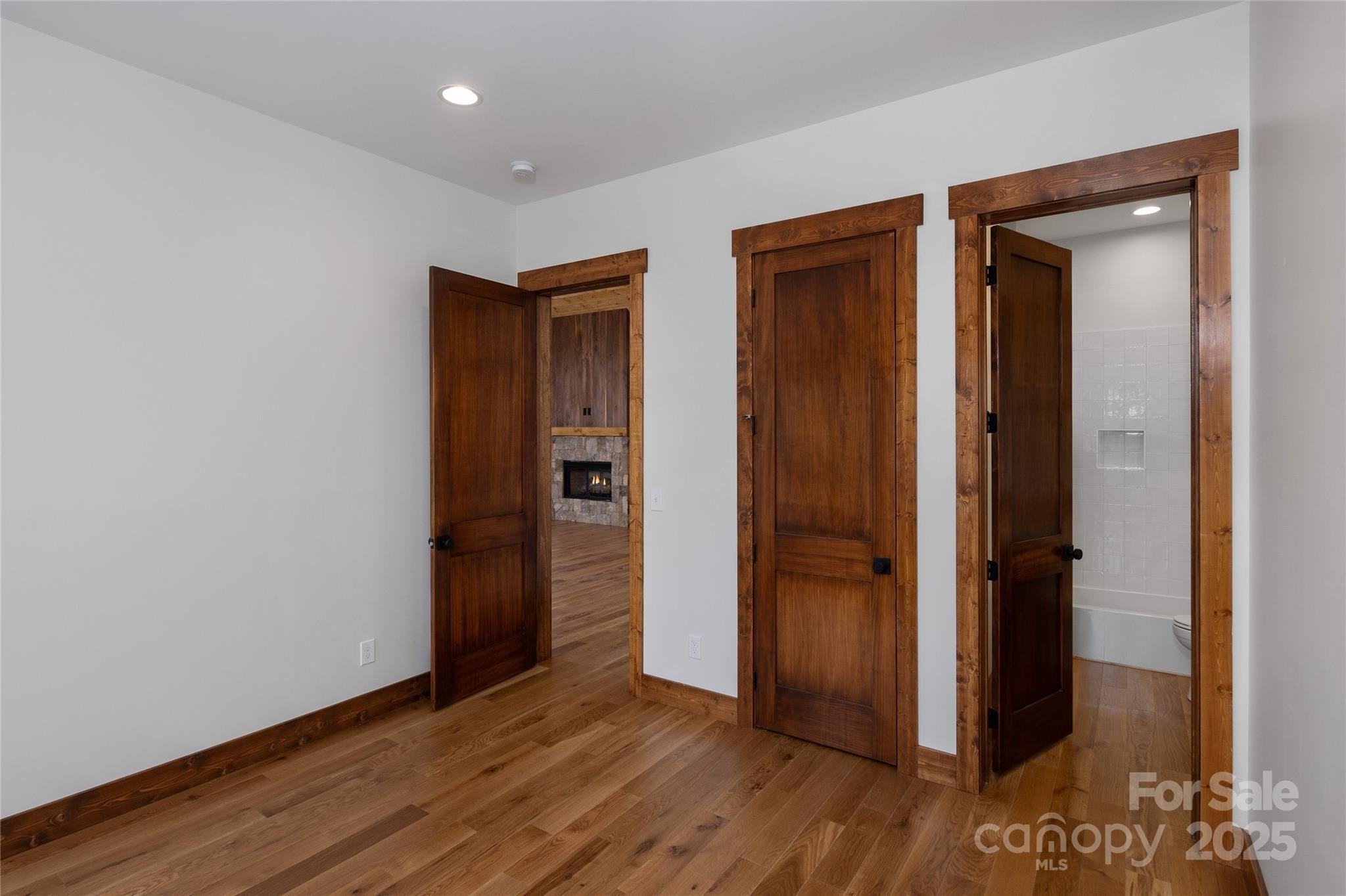 Banner Elk, North Carolina, 28604, United States, ,4 BathroomsBathrooms,Residential,Active,1769930