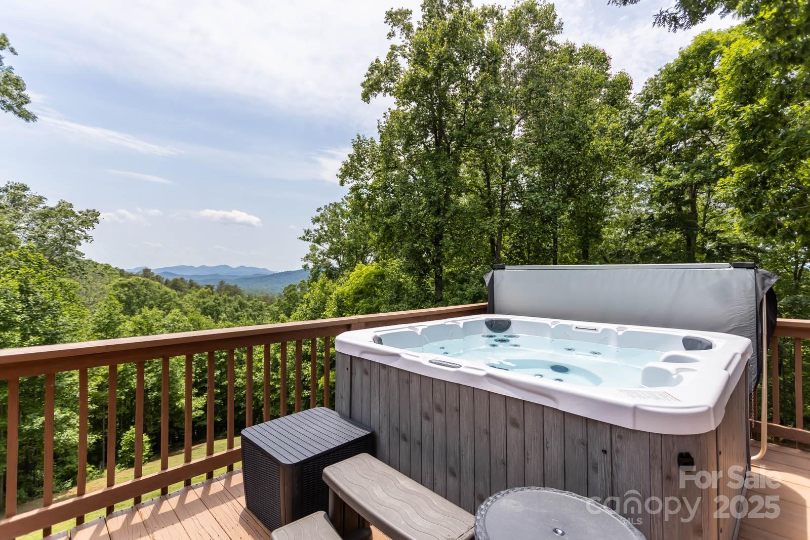 Marion, North Carolina, 28752, United States, 7 Bedrooms Bedrooms, ,5 BathroomsBathrooms,Residential,Active,1953022